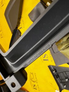 OBUDOWA RAMKA WYŚWIETLACZA RADIA LAND ROVER DISCOVERY 5 V L462