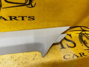 OSŁONA POSZYCIE SŁUPKA A PRZÓD LEWE LEWY RENAULT GRAND SCENIC IV