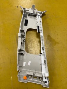 PRAWA OSŁONA SŁUPKA ŚRODKOWEGO B INFINITI Q50