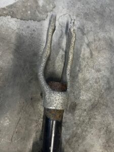 AMORTYZATOR PNEUMATYCZNY PRZÓD PRAWY RANGE ROVER VELAR L560 2.0D