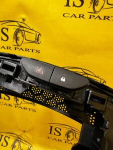 RAMKA MOCOWANIE OBUDOWA OSŁONA RADIA WŁĄCZNIK AWARYJNYCH RENAULT ZOE I Z.E.