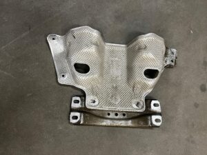 BLACHA OSŁONA TERMICZNA PORSCHE MACAN 95B