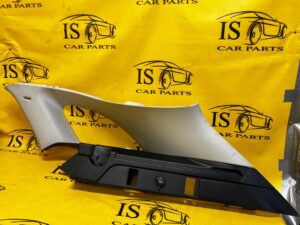 POSZYCIE OSŁONA OBUDOWA SŁUPKA TYŁ C PRAWA PRAWY RANGE ROVER VELAR L560