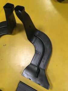 PRAWY TUNEL KANAŁ POWIETRZA MERCEDES INFINITI Q30