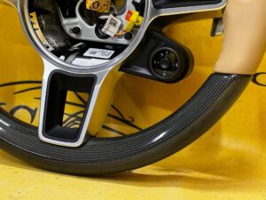 SKÓRZANA KIEROWNICA CARBON ŁOPATKI PORSCHE 911 991 LIFT