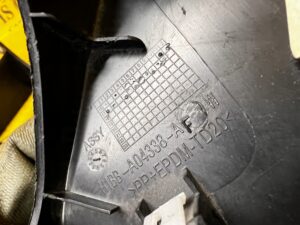 OSŁONA BOCZEK DESKI ZAŚLEPKA PRAWY PRAWA FORD FIESTA MK8