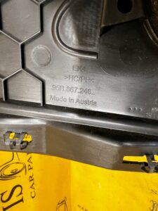 POSZYCIE OSŁONA OBUDOWA SŁUPKA D TYŁ PRAWY PORSCHE MACAN 95B