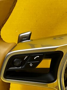 SKÓRZANA KIEROWNICA CARBON ŁOPATKI PORSCHE 911 991 LIFT