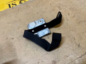 UCHWYT HACZYK MOCOWANIE TAŚMA SCHOWKA BAGAŻNIKA PORSCHE MACAN 95B