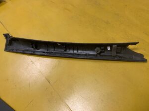 LEWY PRZÓD OSŁONA POSZYCIE SŁUPKA A CITROEN DS5