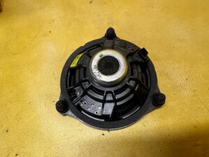 GŁOŚNIK KONSOLI DESKI MERCEDES GL X166