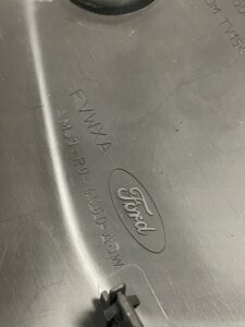 PRAWY BOCZEK ZAŚLEPKA DESKI KONSOLI FORD KUGA MK2