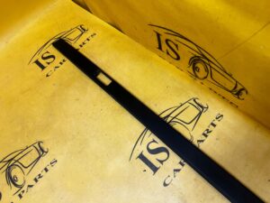 LISTWA DACHOWA PRAWA MERCEDES GL X166