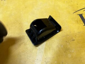 ZAŚLEPKA OSŁONA MASKOWNICA ISOFIX MERCEDES C W205