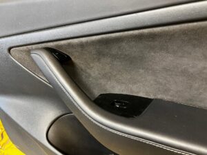 BOCZEK DRZWI PRZÓD PRZEDNIE PRAWE PRAWY TESLA MODEL 3