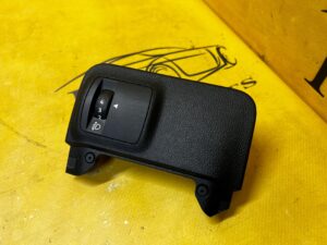 PRZEŁĄCZNIK PANEL RAMKA REGULACJI ŚWIATEŁ RENAULT MEGANE IV