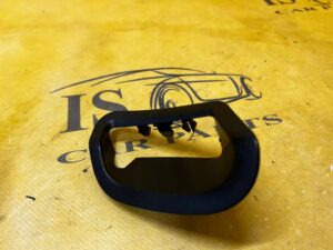 OSŁONA RĄCZKI FOTELA KANAPY TYŁ LEWY MERCEDES CLS W218 SHOOTING BRAKE