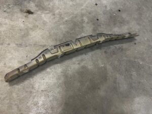 WSPORNIK ŚLIZG WZMOCNIENIE ZDERZAKA TYŁ PEUGEOT 508 I KOMBI SW