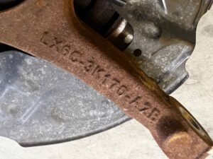 NOGA ZWROTNICA AMORTYZATOR PRZÓD PRAWY FORD ESCAPE MK4 1.5 ECOBOOST