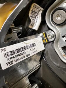 KIEROWNICA SKÓRA MULTIFUNKCJA MANETKI ŁOPATKI GRZANA MERCEDES GL X166