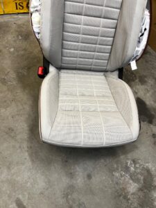 WYSTRZELONY FOTEL PRZÓD LEWY KIEROWCY AIRBAG RENAULT ESPACE VI 2024R EU