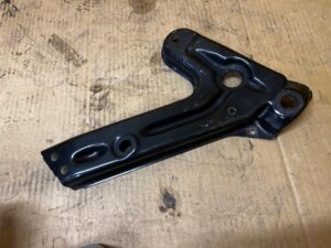 MOCOWANIE WSPORNIK SANEK PASA PRZEDNIEGO PRZÓD PRAWY MERCEDES GLS X166