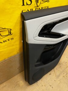 TAPICERKA BOCZEK DRZWI PRAWY TYŁ RANGE EVOQUE L551