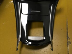 PANEL RAMKA DEKOR TUNELU ŚRODKOWEGO INFINITI Q30