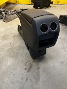 TUNEL ŚRODKOWY PODŁOKIETNIK PRZYCISK HAMULCA RĘCZNEGO PEUGEOT 3008 I