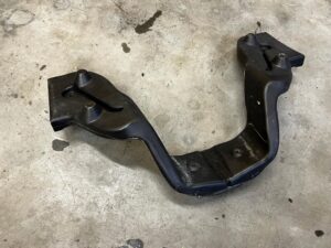 KANAŁ TUNEL NAWIEWU POWIETRZA ŚRODKOWY TYŁ MERCEDES GLS X166