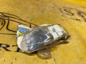 MOCOWANIE UCHWYT WSPORNIK WORKA DO PRZEWOZU NART BMW E88 NOWE OEM