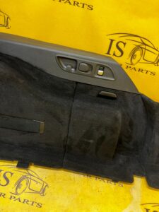 BOCZEK BAGAŻNIKA PRAWY MERCEDES E-KLASA W213