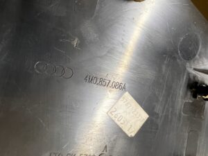 OSŁONA ZAŚLEPKA PLASTIK DESKI KONSOLI PRAWY PRAWA AUDI SQ7 Q7 4M0