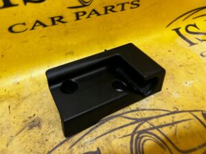 MOCOWANIE PÓŁKI BAGAŻNIKA LEWE MERCEDES W177