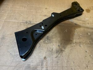 STREFA ZGNIOTU SANEK KIEŁ PRZÓD PRAWY FORD KUGA MK3 LIFT