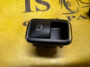PANEL PRZEŁĄCZNIK OKNA DACHOWEGO SZYBERDACHU MERCEDES GL X166