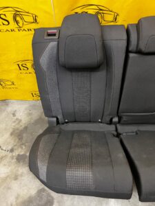 KANAPA FOTELE TYŁ TYLNE ISOFIX ZAGŁÓWKI PEUGEOT 3008 II P84