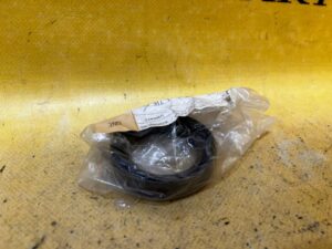 USZCZELKA USZCZELNIACZ ROZRZĄDU BMW 5 E12 E34 6 E24 7 E23 E32 NOWA OEM