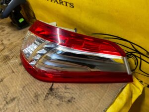 LAMPA W BŁOTNIK TYŁ TYLNA PRAWY PRAWA LED PEUGEOT 508 I KOMBI SW EU
