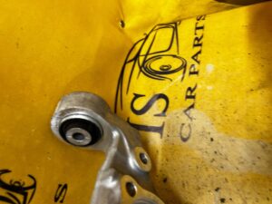 ZWROTNICA TYŁ TYLNA PRAWA MERCEDES W246 W176 C117 W117 INFINITI Q30