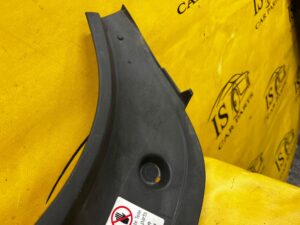 OSŁONA NAKŁADKA GÓRNA PASA PRZEDNIEGO PORSCHE PANAMERA 970 I LIFT