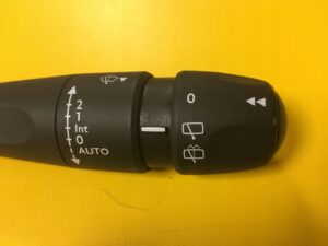 MANETKI KIERUNKOWSKAZ WYCIERACZKI C4 PICASSO II