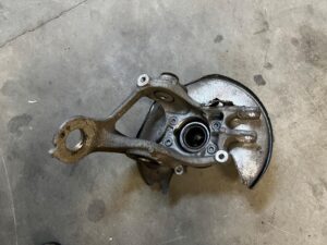 ZWROTNICA PIASTA TYŁ LEWY PORSCHE MACAN 95B 2.0 TFSI AWD 4WD