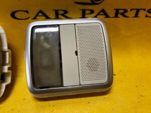 LAMPA KABINOWA PRAWY TYŁ RANGE ROVER VOGUE L405