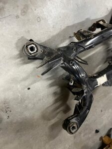 WÓZEK BELKA SANKI ZAWIESZENIE KOŁYSKA TYŁ BMW X5 F15 X6 F16 EU