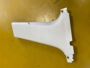 OSŁONA POSZYCIE SŁUPKA ŚRODKOWEGO PRA INFINITI Q50