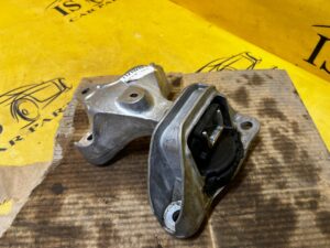 ŁAPA MOCOWANIE WSPORNIK PODUSZKA SILNIKA RENAULT ESPACE VI AUSTRAL