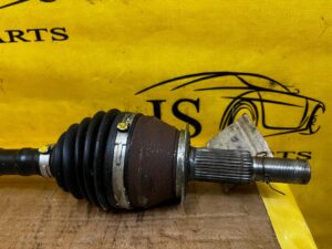 PÓŁOŚ TYŁ TYLNA KRÓTKA INFINITI Q50