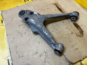 WAHACZ PRZÓD PRZEDNI LEWY DOLNY CHEVROLET CORVETTE C5 97-04