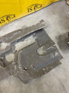 WYGŁUSZENIE ŚCIANY GRODZIOWEJ LR L462 DISCOVERY V